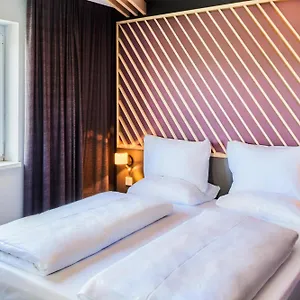B&B Hotel Heidelberg فندق