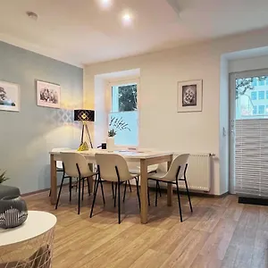 https://lionslove-3-zimmer-central.getmunichhotels.com