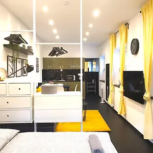 https://loft-house-apartment-with-luxury-bathroom-and-private-parking.hamburg-hotels-de.com