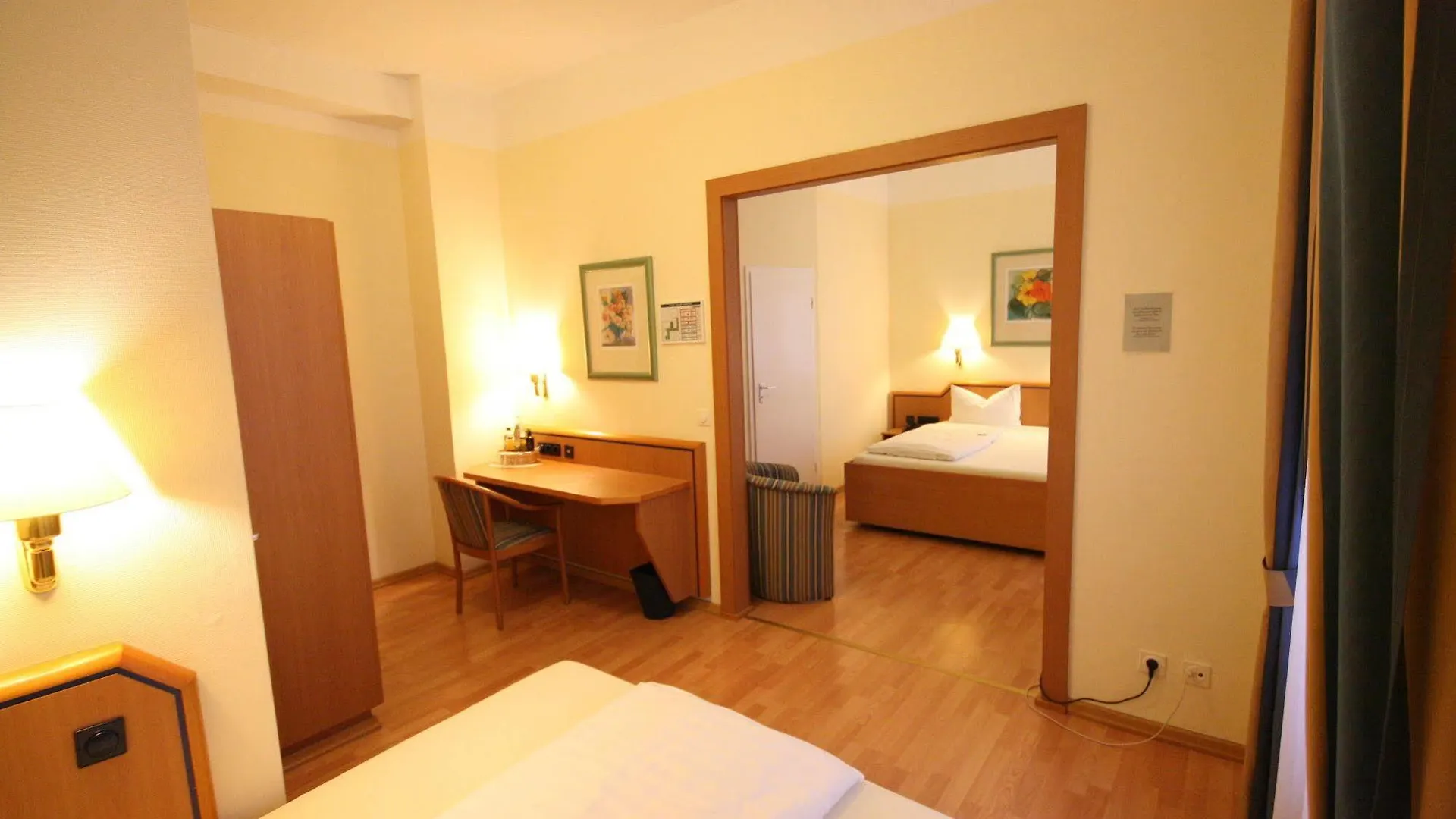 Altstadt Hotel Heidelberg 3*,